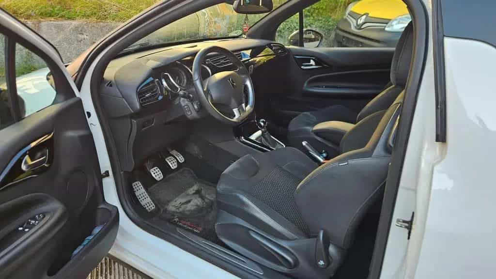 DS Automobiles DS3 Ds DS3 3 1.6 VTi 120 So Chic 06/2013-photo-4