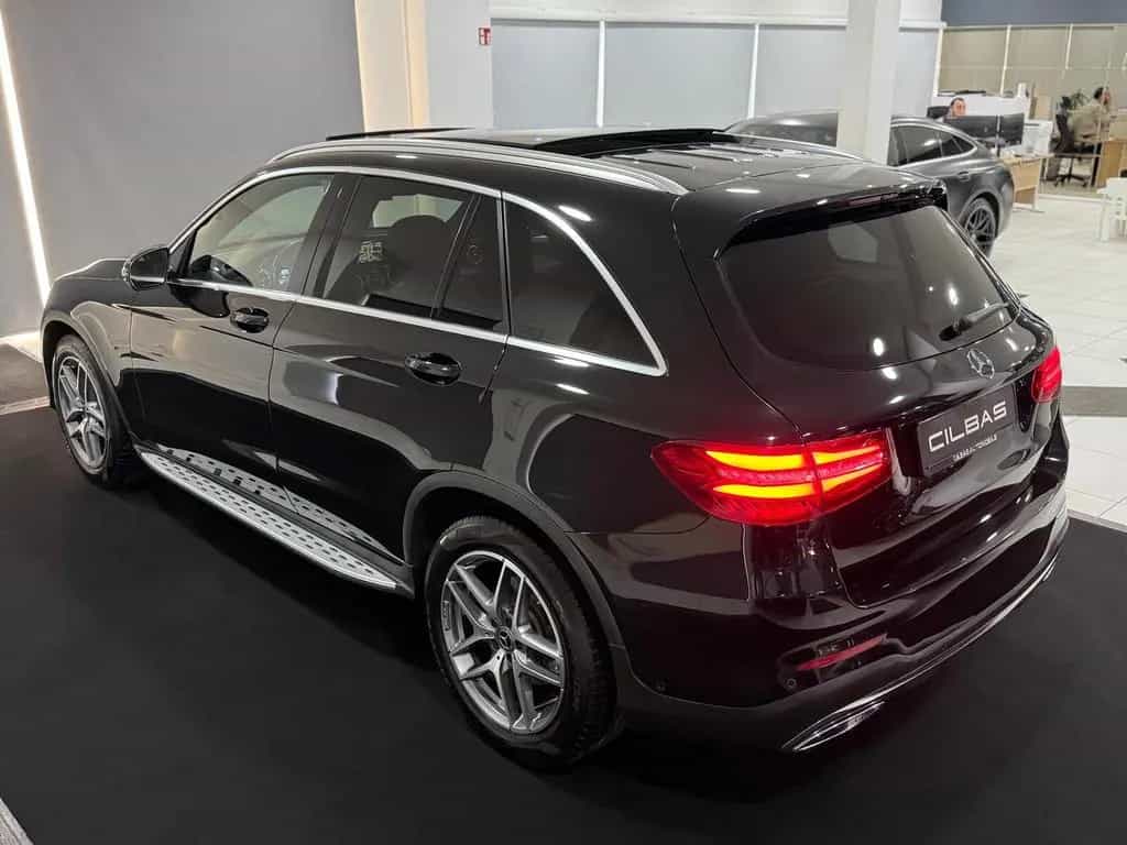 Mercedes-Benz GLC-Class 220 d 4M AMG-Line *PANO*LED*AHK*AMBIENTE*DAB 03/2019-photo-10