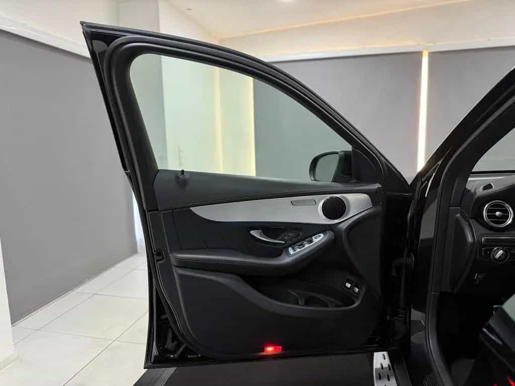 Mercedes-Benz GLC-Class 220 d 4M AMG-Line *PANO*LED*AHK*AMBIENTE*DAB 03/2019-photo-12