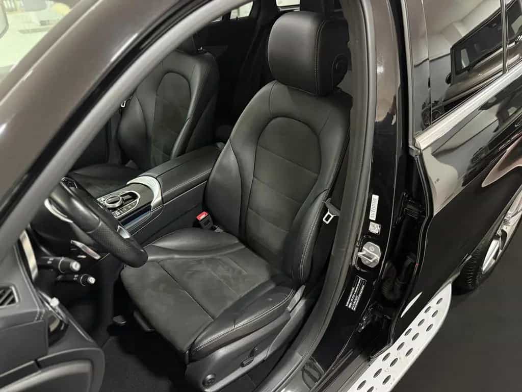 Mercedes-Benz GLC-Class 220 d 4M AMG-Line *PANO*LED*AHK*AMBIENTE*DAB 03/2019-photo-16