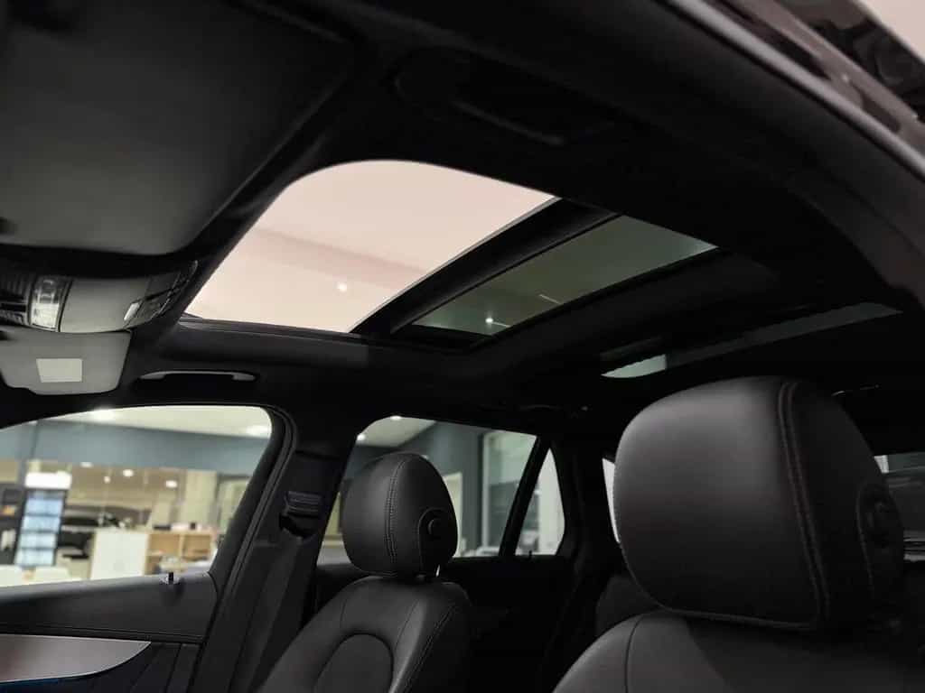 Mercedes-Benz GLC-Class 220 d 4M AMG-Line *PANO*LED*AHK*AMBIENTE*DAB 03/2019-photo-18