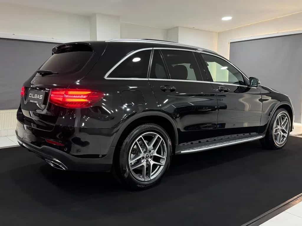 Mercedes-Benz GLC-Class 220 d 4M AMG-Line *PANO*LED*AHK*AMBIENTE*DAB 03/2019-photo-8