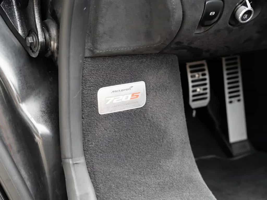 McLaren 720S Spider | Electrochromic Roof | Carbon Packs 11/2022-photo-30