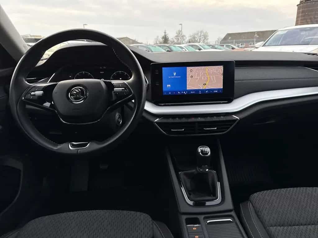 Skoda Octavia Combi First Edition HUD StandHZG Navi Di 11/2020-photo-4