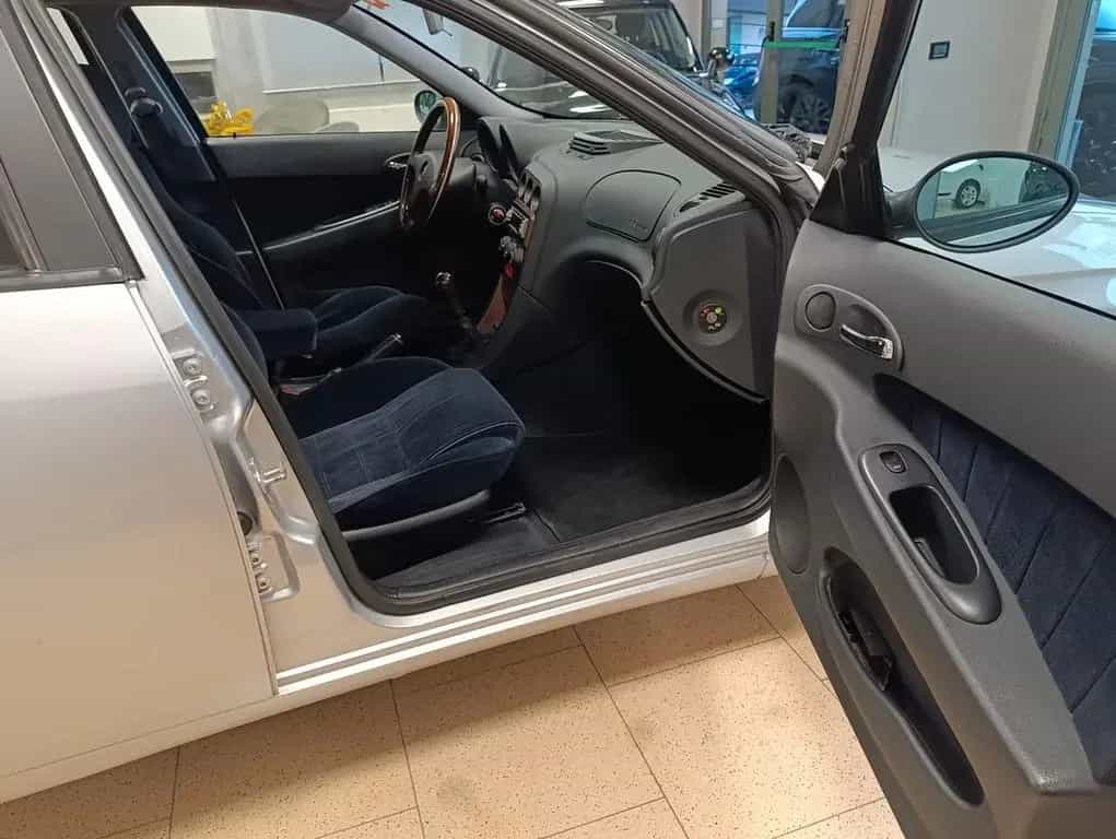 Alfa Romeo 156 2.0i 16V Twin Spark cat 03/1999-photo-11