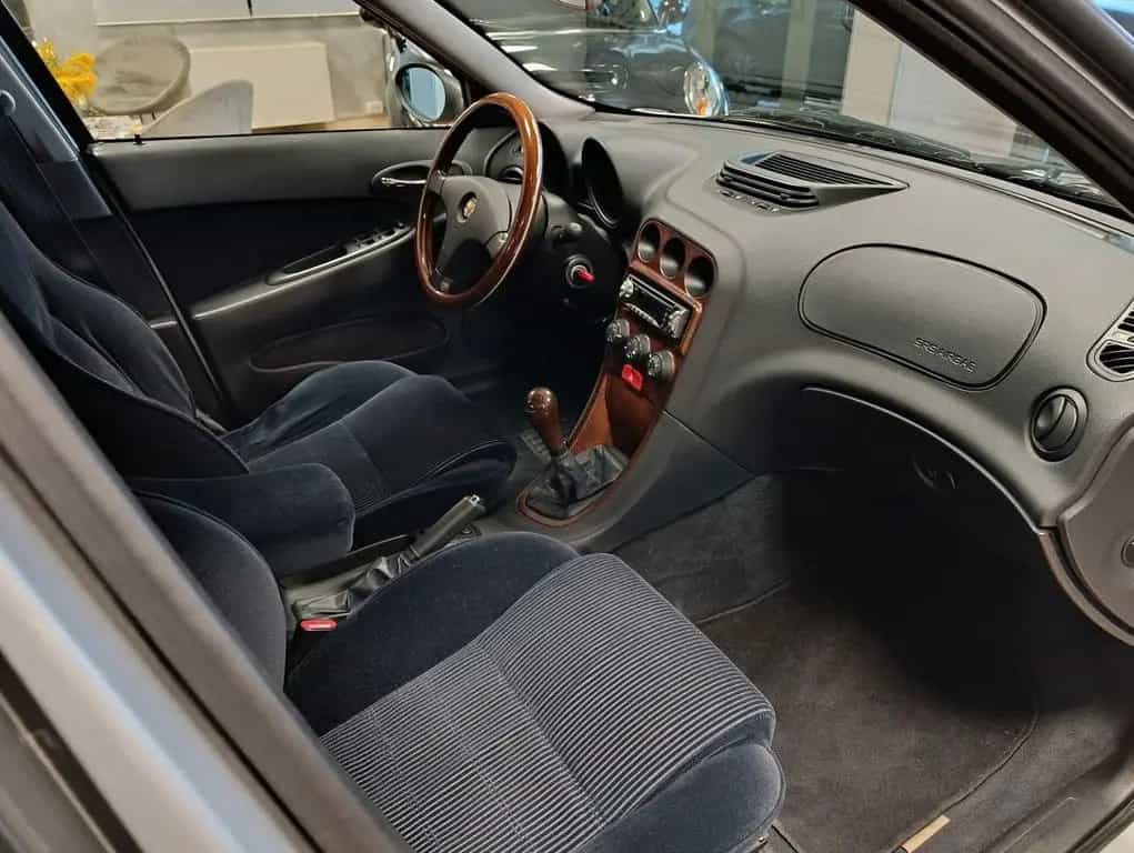 Alfa Romeo 156 2.0i 16V Twin Spark cat 03/1999-photo-12