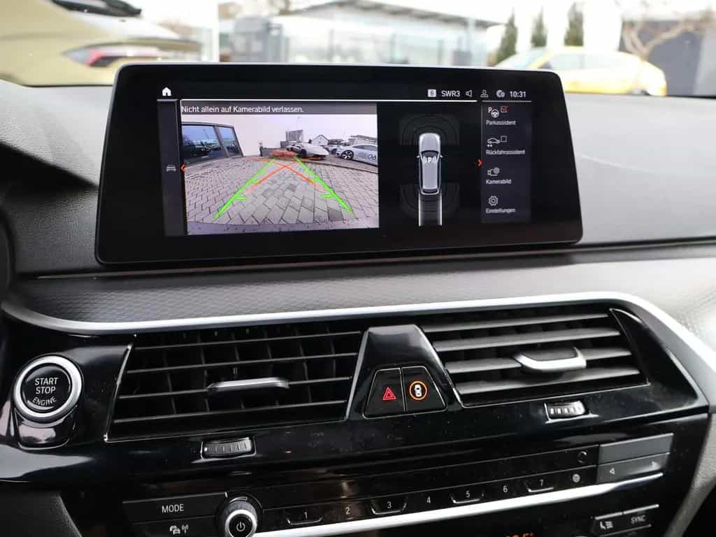 BMW 5 Series 520 d xDrive M Sport-Pano-HeadUp-AHK-Kamera 06/2021-photo-15
