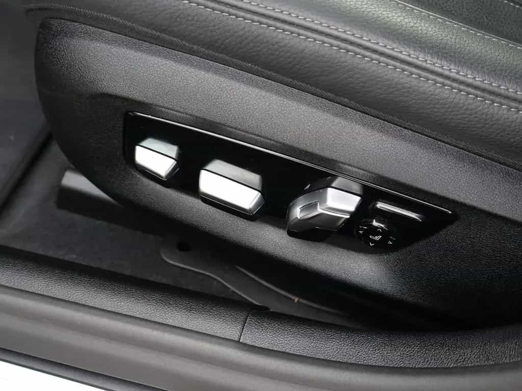 BMW 5 Series 520 d xDrive M Sport-Pano-HeadUp-AHK-Kamera 06/2021-photo-20