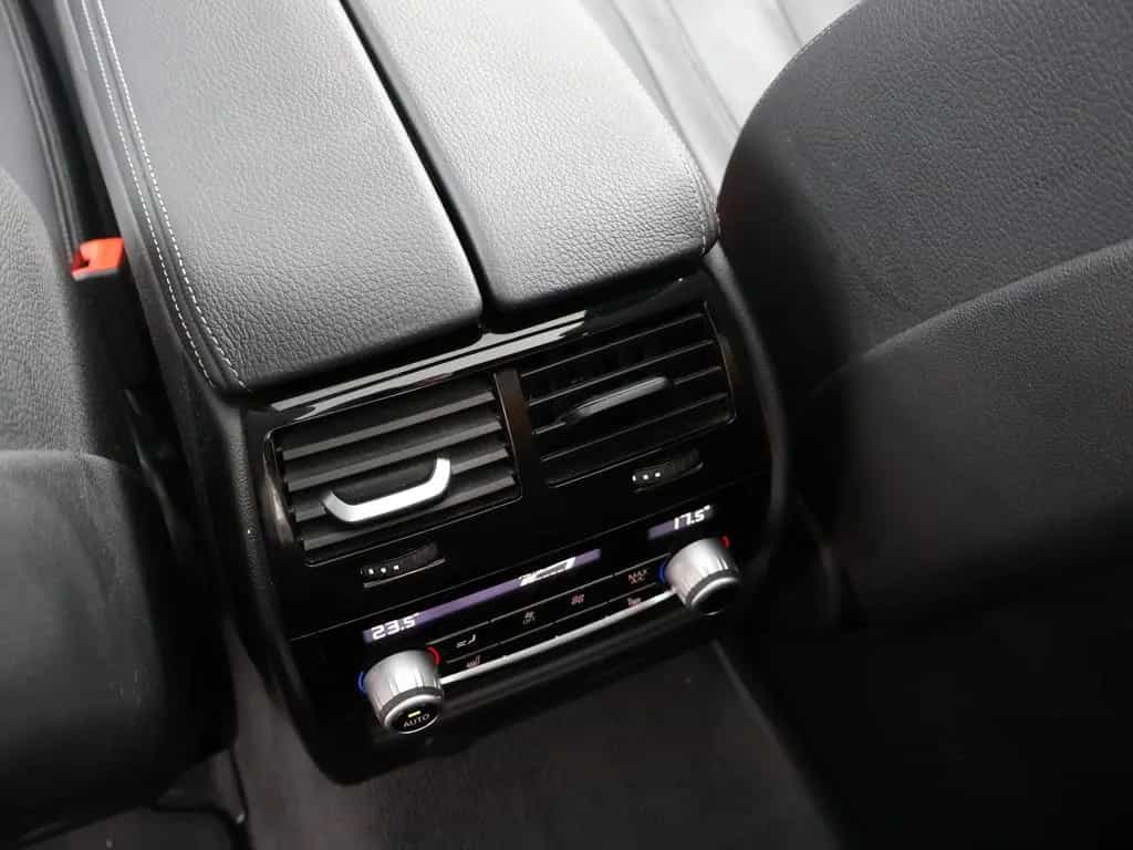 BMW 5 Series 520 d xDrive M Sport-Pano-HeadUp-AHK-Kamera 06/2021-photo-23