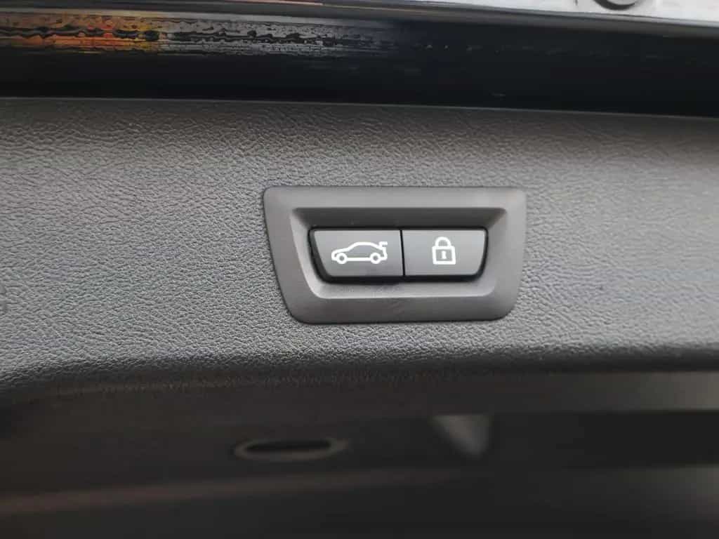 BMW 5 Series 520 d xDrive M Sport-Pano-HeadUp-AHK-Kamera 06/2021-photo-27