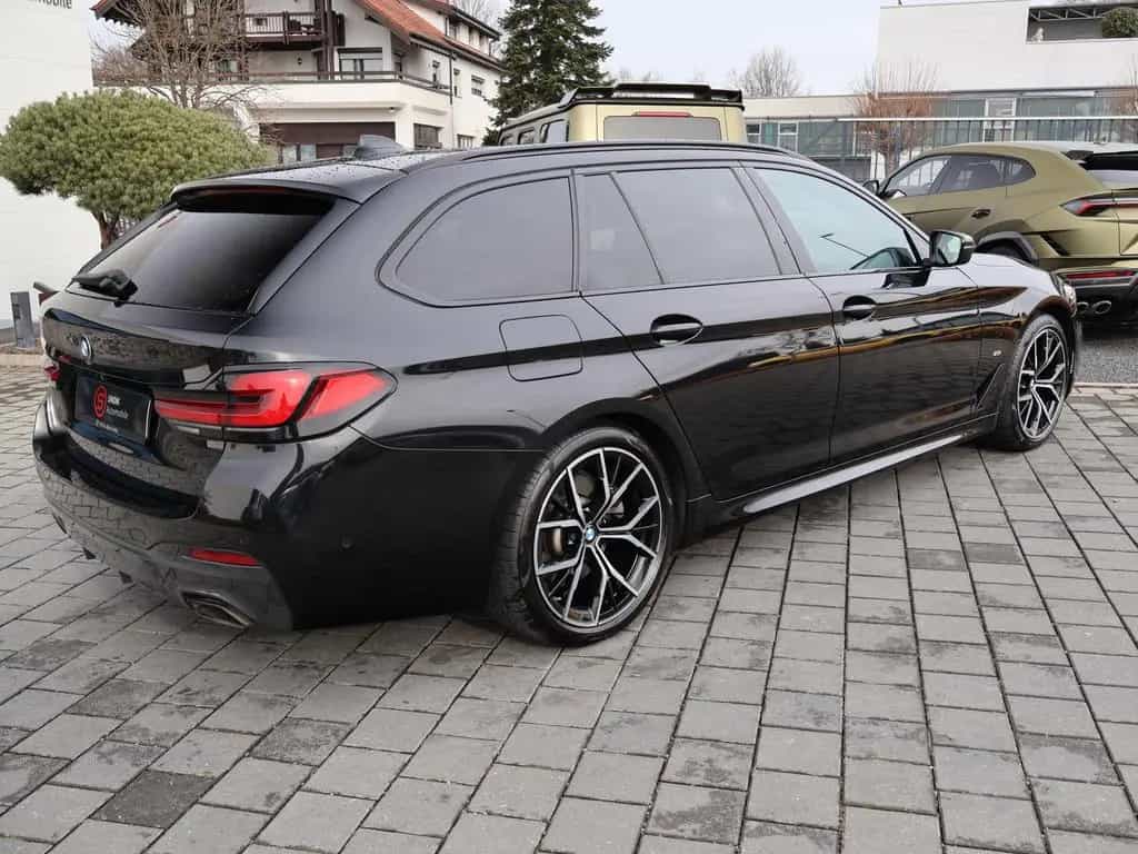 BMW 5 Series 520 d xDrive M Sport-Pano-HeadUp-AHK-Kamera 06/2021-photo-8
