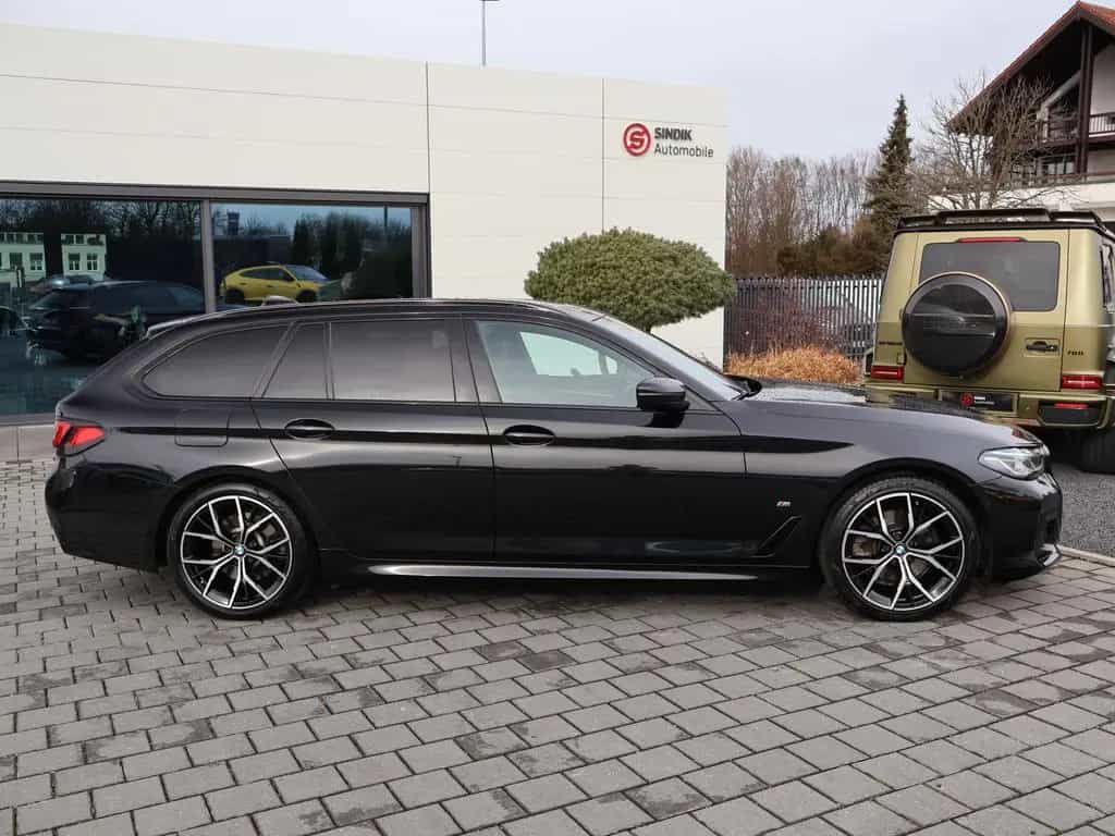 BMW 5 Series 520 d xDrive M Sport-Pano-HeadUp-AHK-Kamera 06/2021-photo-9