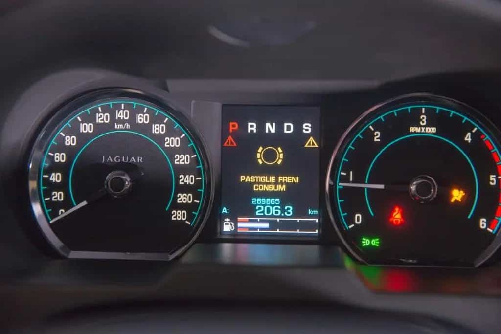 Jaguar XF XF 2,2 D LUXURY 190CV PELLE TOTALE NAVIGA 05/2012-photo-8