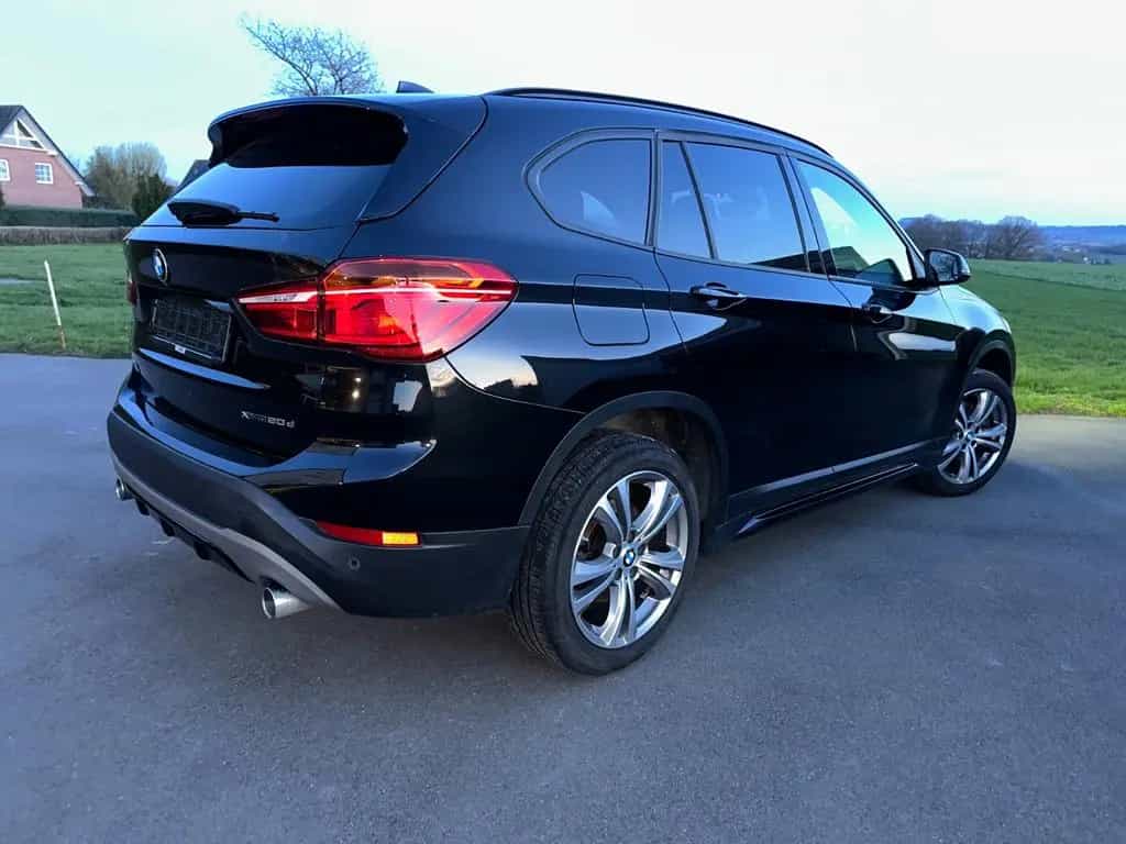 BMW X1 xDrive20d Sport Line HUD LED AHK Automatik 05/2018-photo-1
