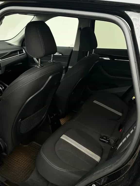 BMW X1 xDrive20d Sport Line HUD LED AHK Automatik 05/2018-photo-12