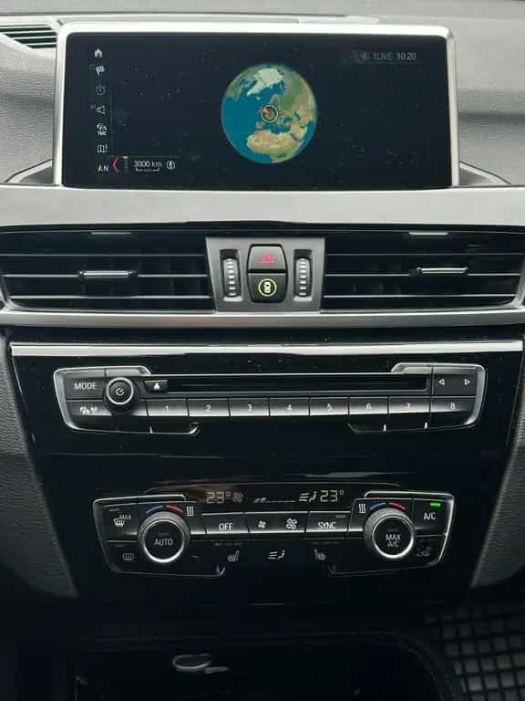 BMW X1 xDrive20d Sport Line HUD LED AHK Automatik 05/2018-photo-5