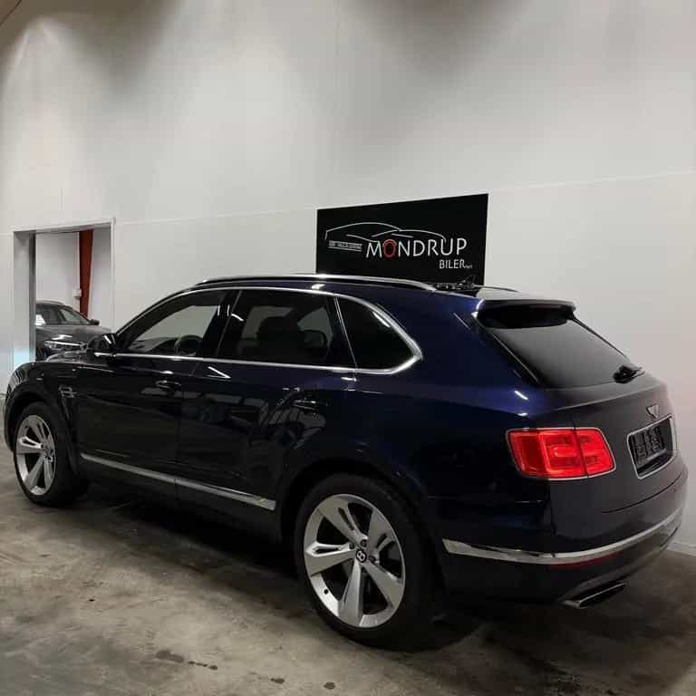 Bentley Bentayga 6.0 W12 4WD Autom. 53900 net 11/2016-photo-1