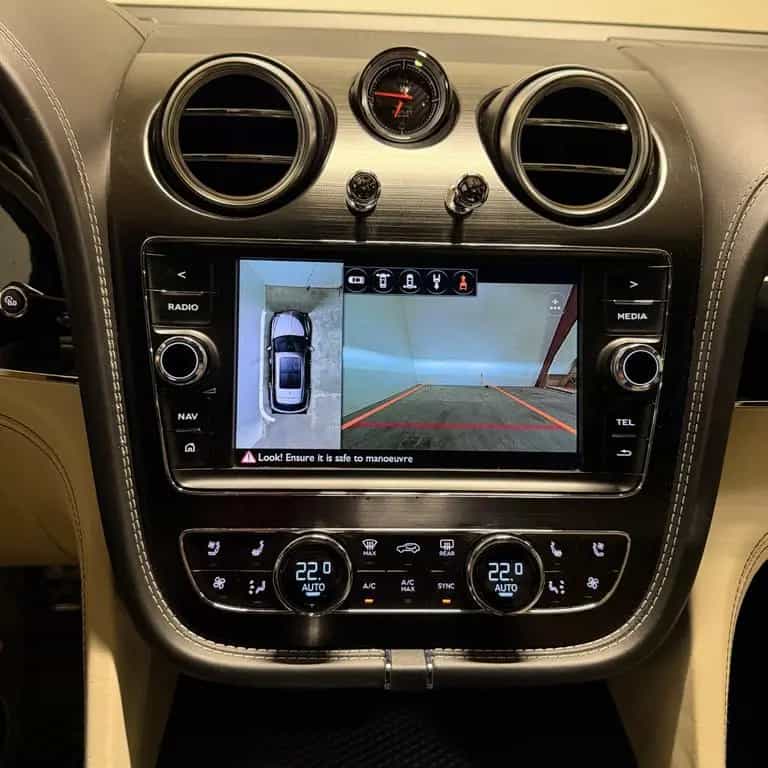Bentley Bentayga 6.0 W12 4WD Autom. 53900 net 11/2016-photo-19