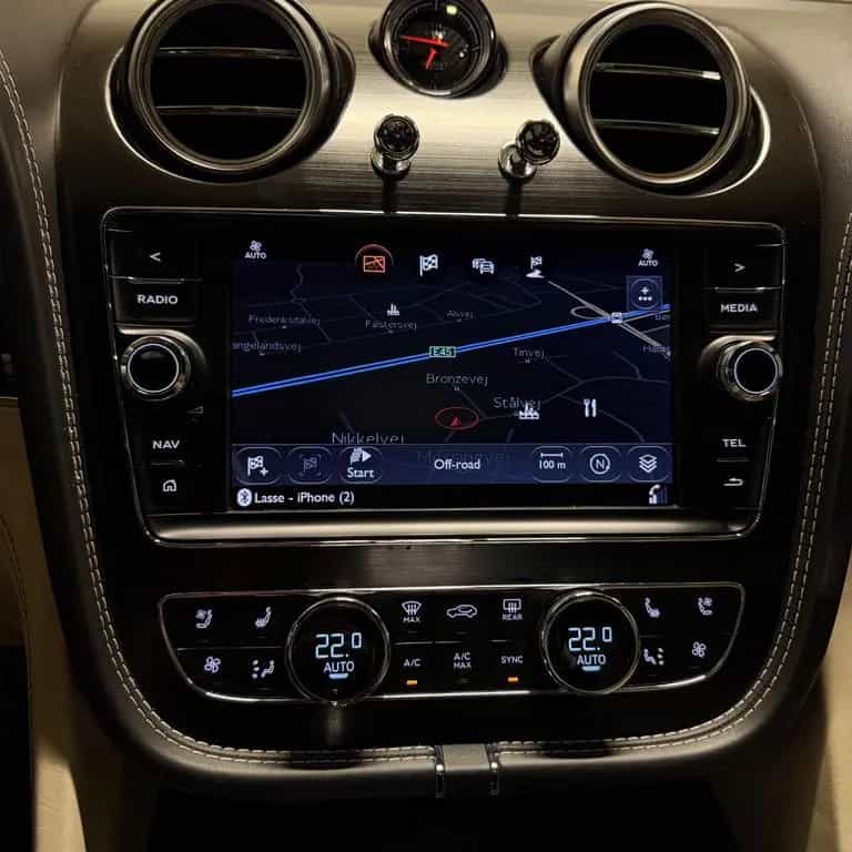 Bentley Bentayga 6.0 W12 4WD Autom. 53900 net 11/2016-photo-24