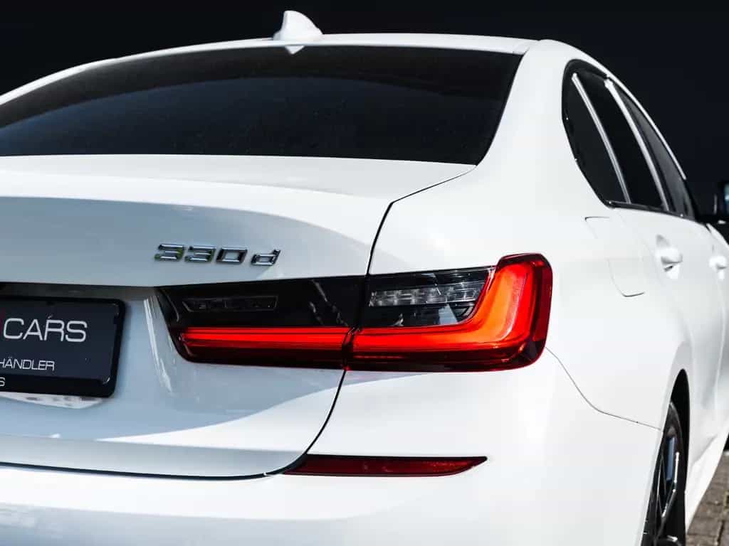 BMW 3 Series 330 d xDr M Sport Leder NAVI LiCo 12/2020-photo-13