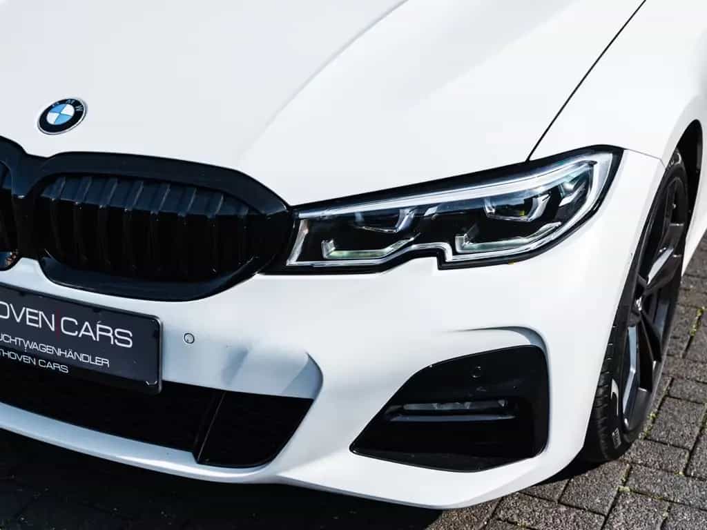 BMW 3 Series 330 d xDr M Sport Leder NAVI LiCo 12/2020-photo-16