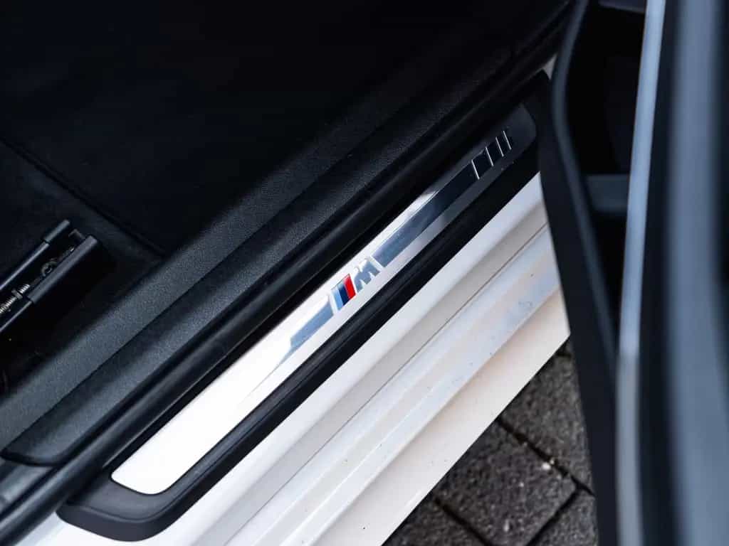 BMW 3 Series 330 d xDr M Sport Leder NAVI LiCo 12/2020-photo-21