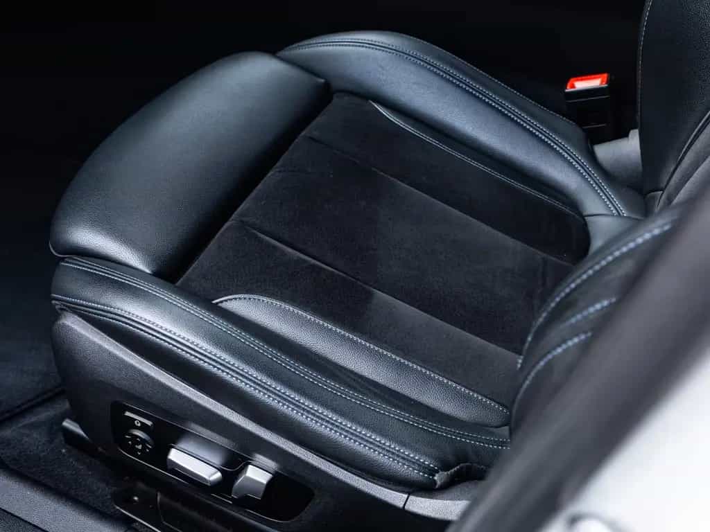 BMW 3 Series 330 d xDr M Sport Leder NAVI LiCo 12/2020-photo-28