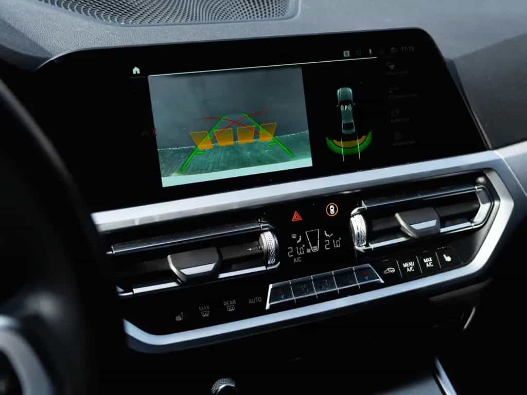 BMW 3 Series 330 d xDr M Sport Leder NAVI LiCo 12/2020-photo-34