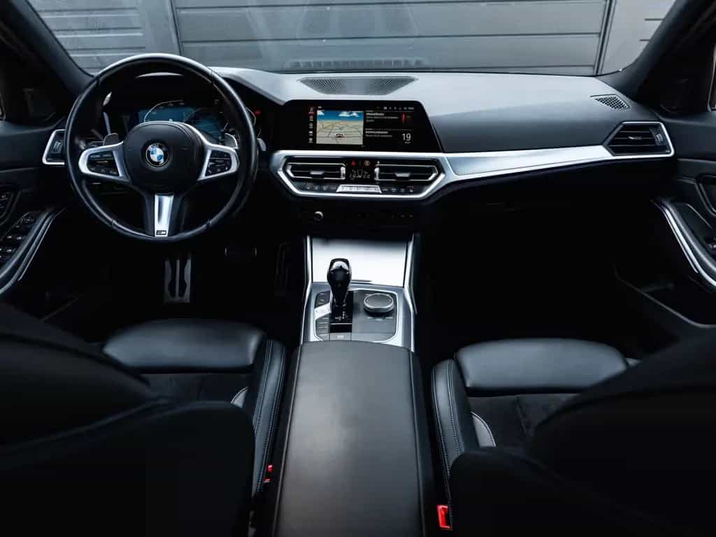 BMW 3 Series 330 d xDr M Sport Leder NAVI LiCo 12/2020-photo-42