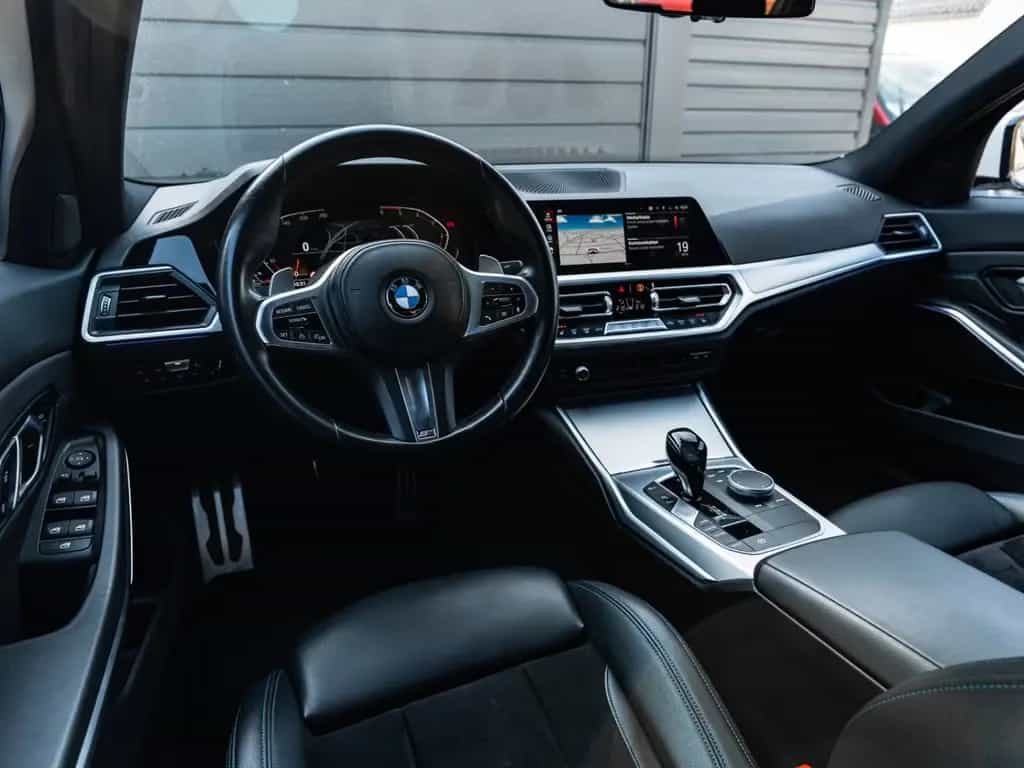 BMW 3 Series 330 d xDr M Sport Leder NAVI LiCo 12/2020-photo-47