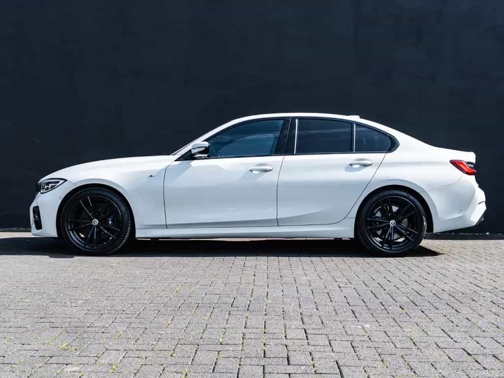 BMW 3 Series 330 d xDr M Sport Leder NAVI LiCo 12/2020-photo-7