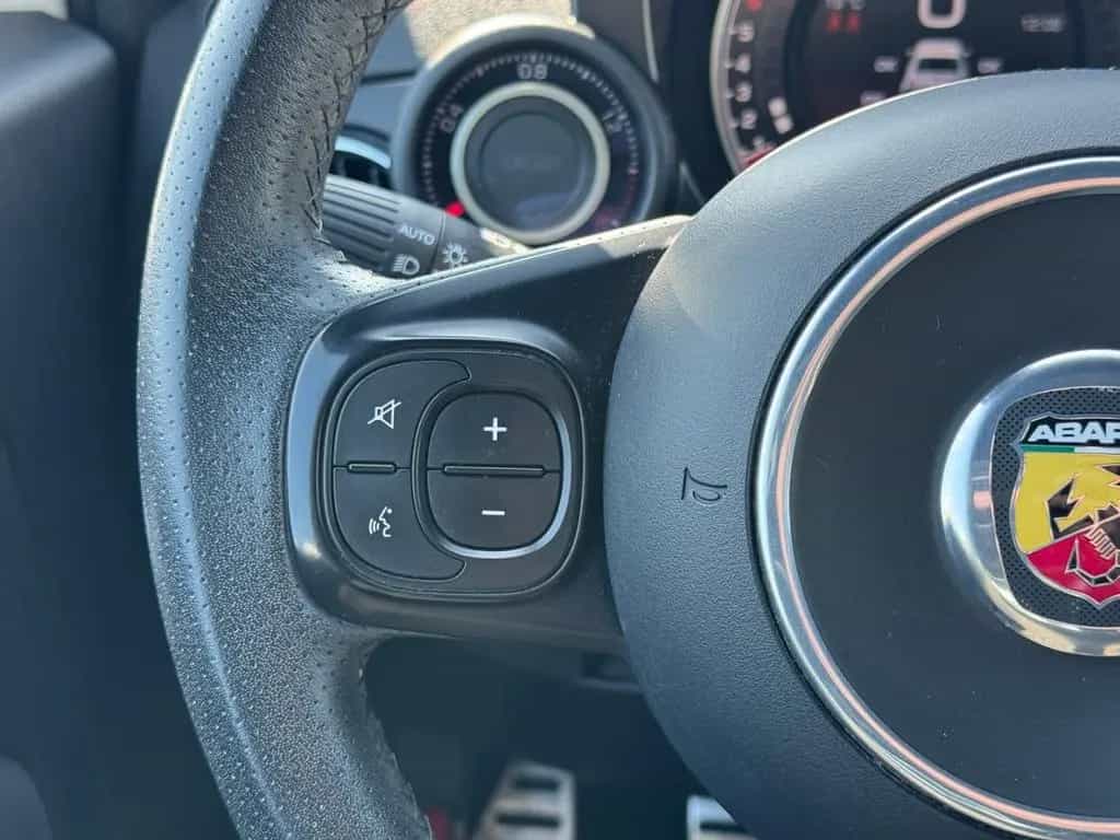Abarth 595 F+BEATS+XENON+8FACH+CARPLAY+LICHTREGENSENSOR 01/2024-photo-17