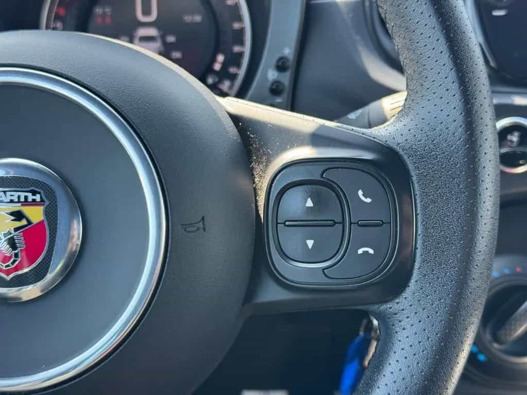 Abarth 595 F+BEATS+XENON+8FACH+CARPLAY+LICHTREGENSENSOR 01/2024-photo-18