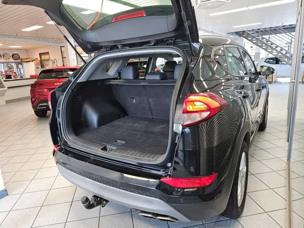 Hyundai TUCSON AHK,PDC,Kamera,Navi,Sitzheizung,Leder 02/2018-photo-2