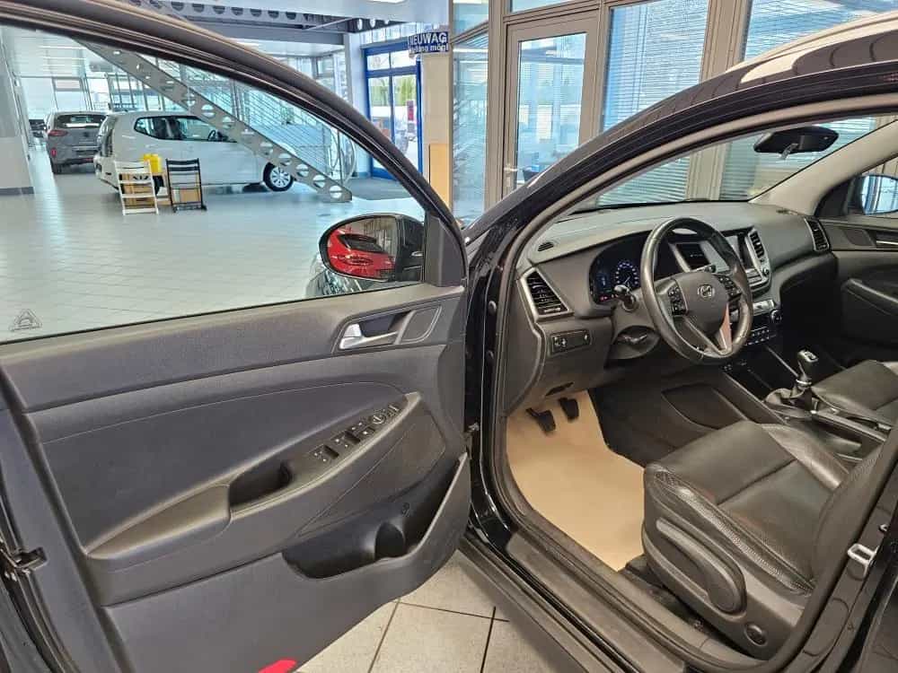Hyundai TUCSON AHK,PDC,Kamera,Navi,Sitzheizung,Leder 02/2018-photo-23