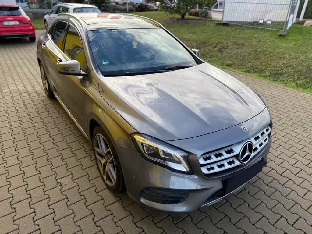 Mercedes-Benz GLA-Class 250 4Matic AMG/PANO 11/2018-photo-10