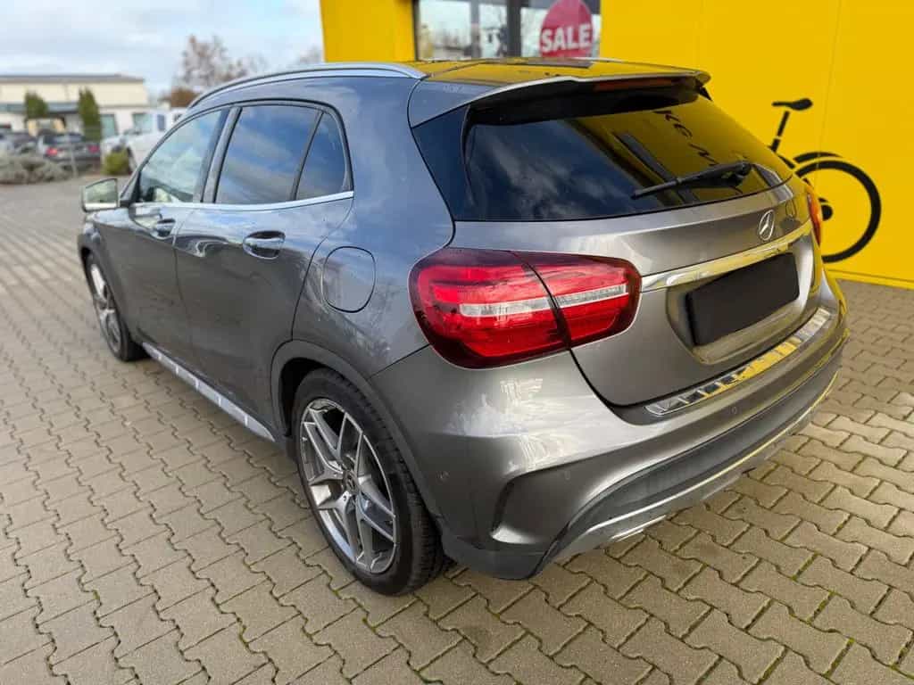 Mercedes-Benz GLA-Class 250 4Matic AMG/PANO 11/2018-photo-7