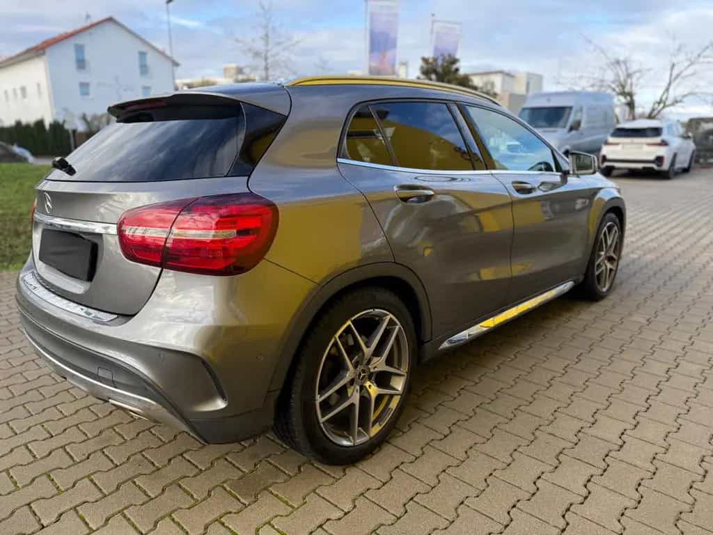 Mercedes-Benz GLA-Class 250 4Matic AMG/PANO 11/2018-photo-8
