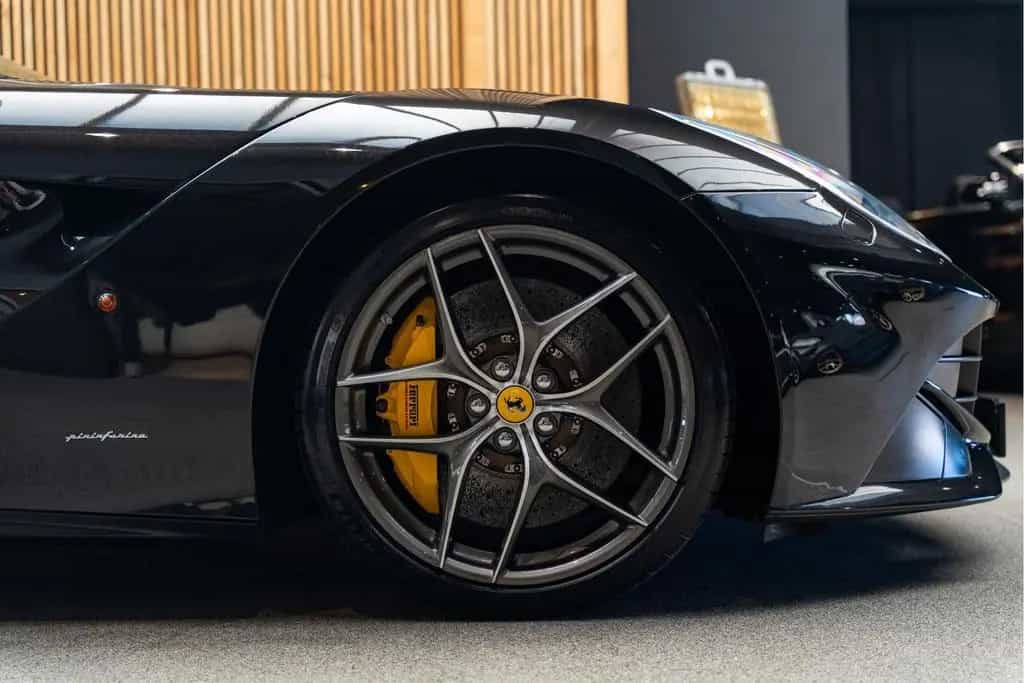 Ferrari F12 Berlinetta HELE FULL Dealer Maintenance 6.3 04/2013-photo-10
