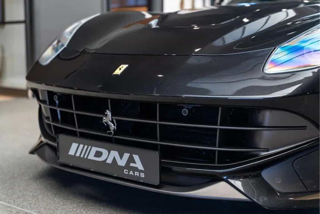 Ferrari F12 Berlinetta HELE FULL Dealer Maintenance 6.3 04/2013-photo-13