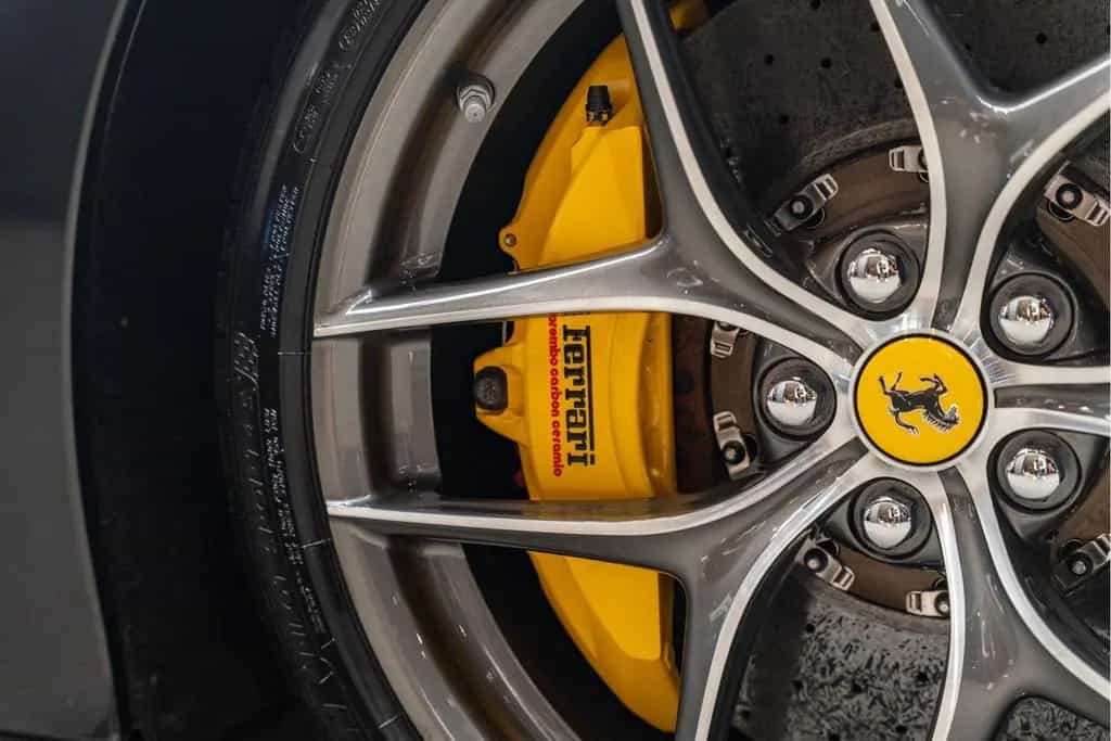 Ferrari F12 Berlinetta HELE FULL Dealer Maintenance 6.3 04/2013-photo-18