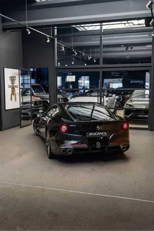 Ferrari F12 Berlinetta HELE FULL Dealer Maintenance 6.3 04/2013-photo-25