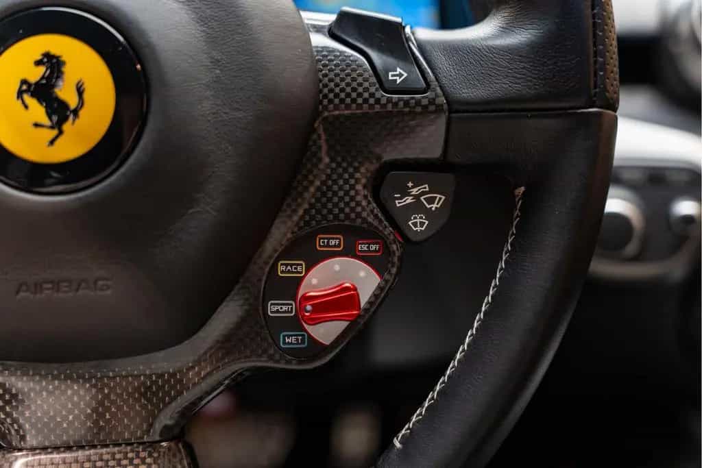 Ferrari F12 Berlinetta HELE FULL Dealer Maintenance 6.3 04/2013-photo-34