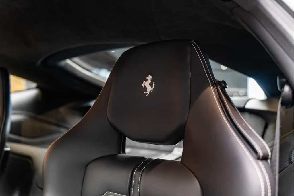 Ferrari F12 Berlinetta HELE FULL Dealer Maintenance 6.3 04/2013-photo-41