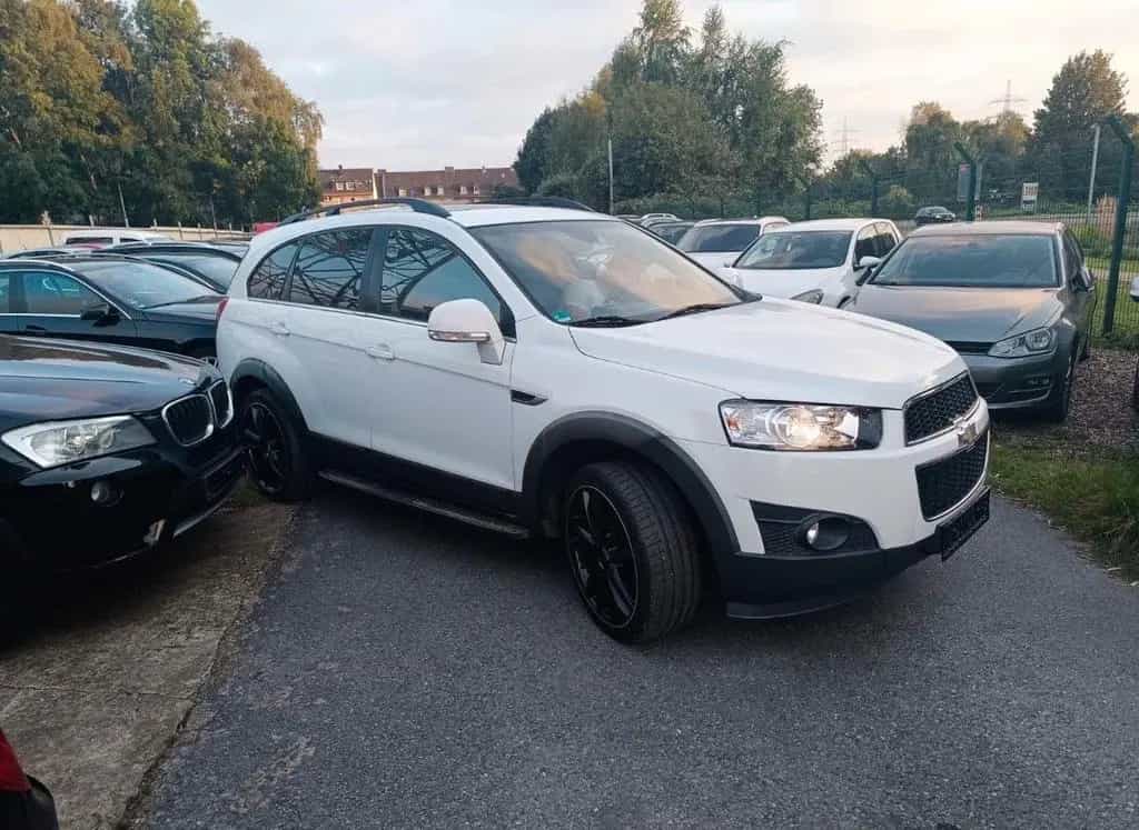 Chevrolet Captiva *TÜV 09.27* 7 Stz* Steue... 08/2012-photo-1