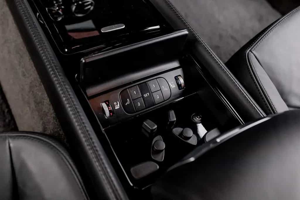 Bentley Flying Spur 03/2009-photo-14