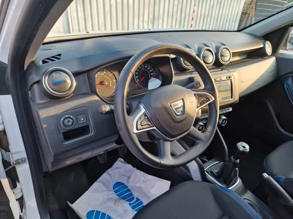 Dacia Duster II Celebration,Navi, Kamera 360,150 PS,Ke 03/2021-photo-17