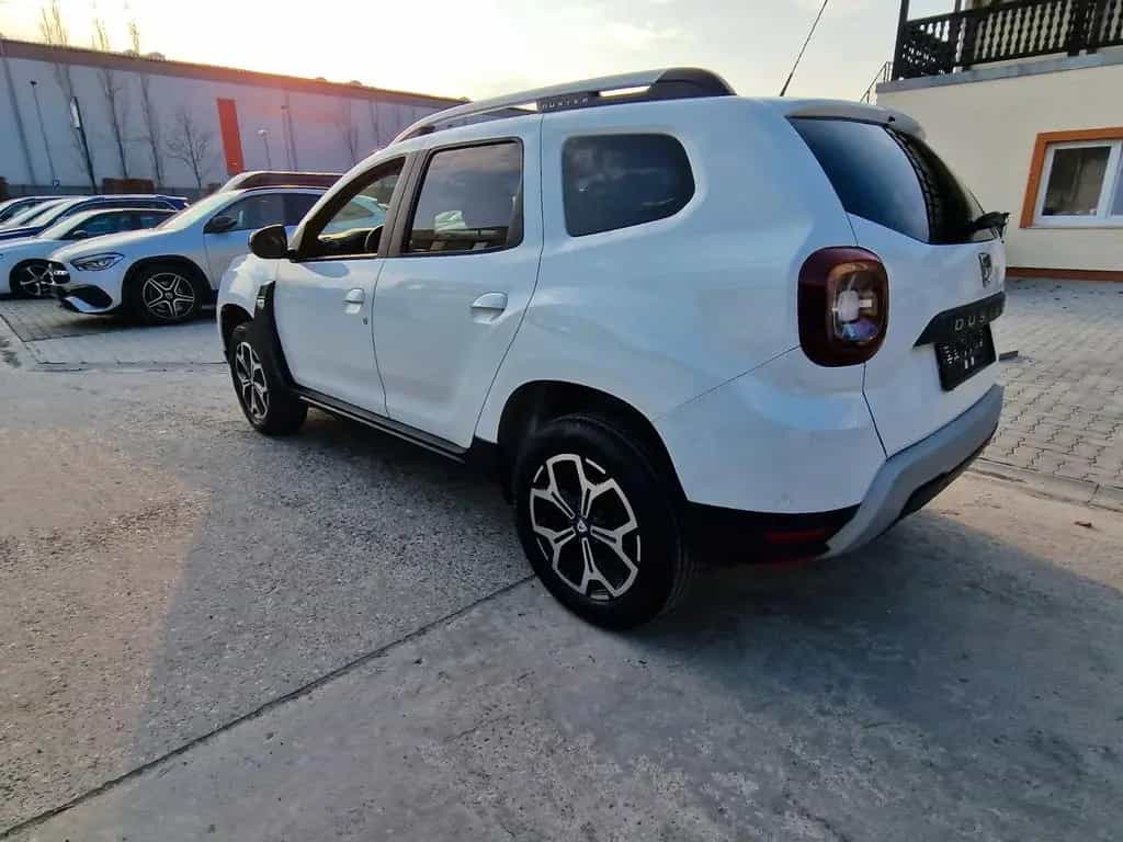Dacia Duster II Celebration,Navi, Kamera 360,150 PS,Ke 03/2021-photo-2