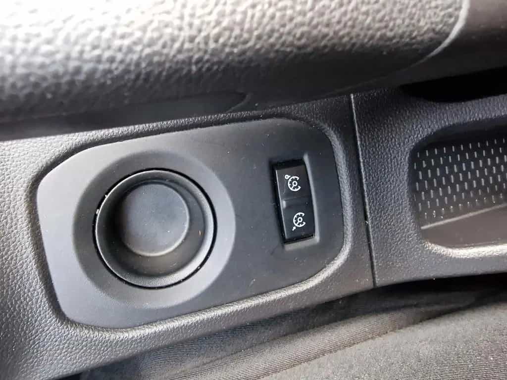 Dacia Duster II Celebration,Navi, Kamera 360,150 PS,Ke 03/2021-photo-24