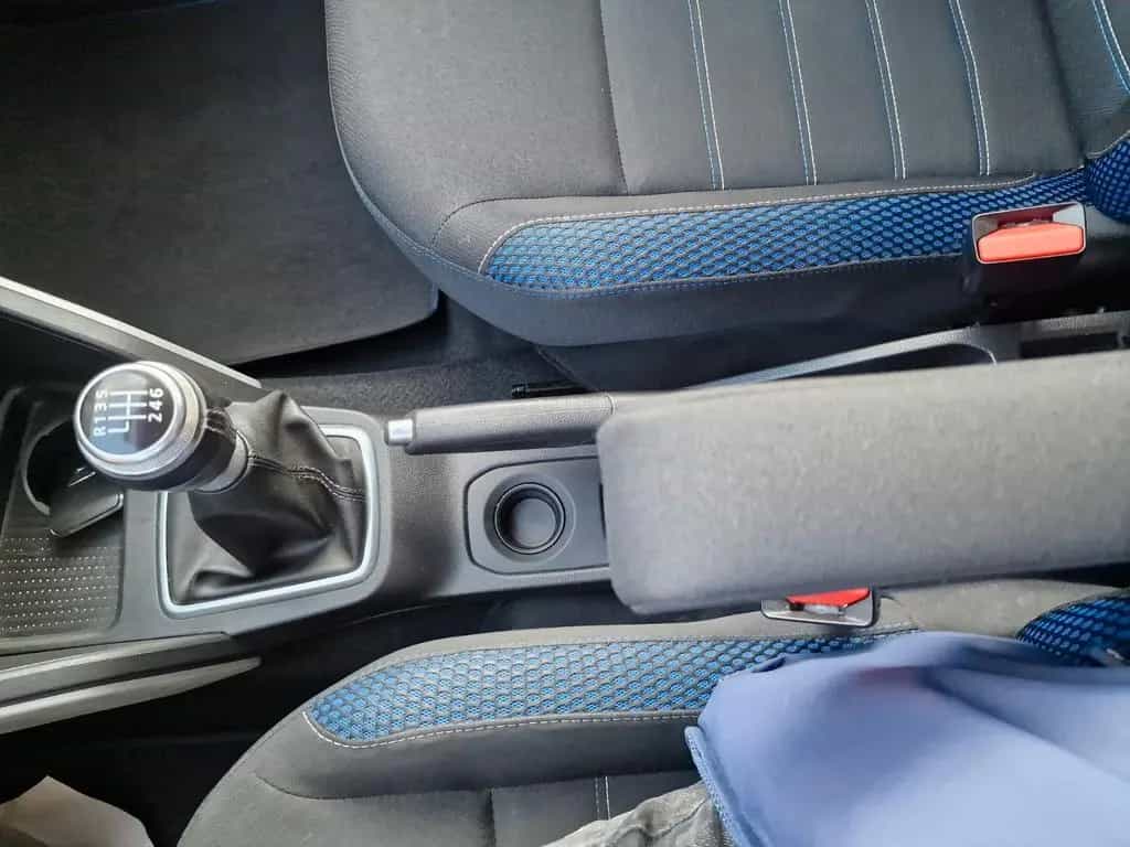 Dacia Duster II Celebration,Navi, Kamera 360,150 PS,Ke 03/2021-photo-25